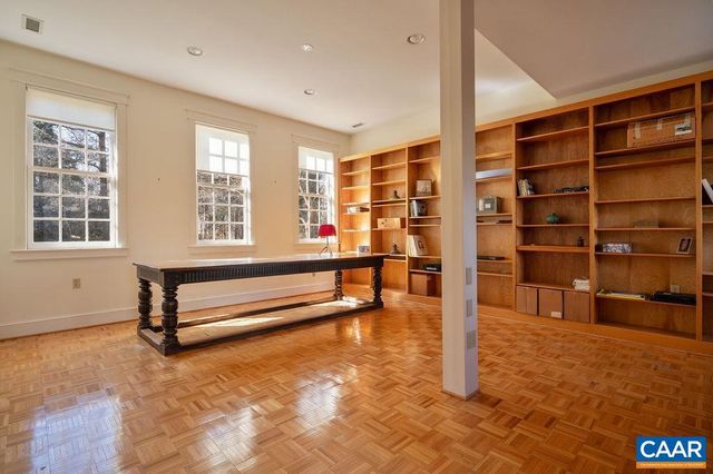 907 COTTAGE LN, Charlottesville, VA 22903