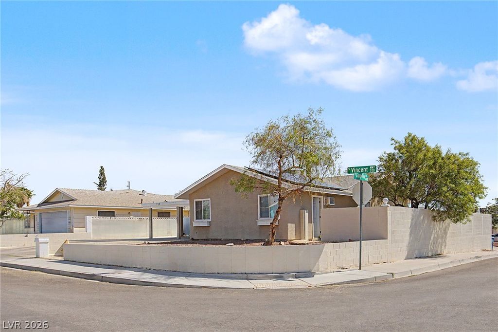 713 Vincent Way, Las Vegas, NV 89145 — photo 2