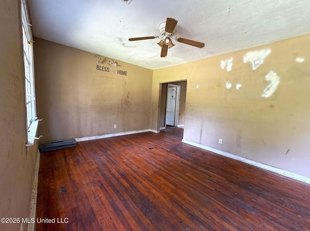 2032 Willow Way, Jackson, MS 39204