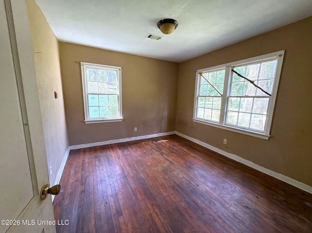 2032 Willow Way, Jackson, MS 39204