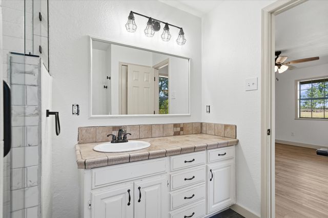 3360 FM 1805, Van, TX 75790