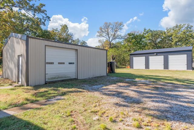 3360 FM 1805, Van, TX 75790