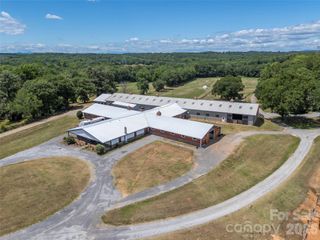 140 Joanda Farm Road, Mooresboro, NC 28114
