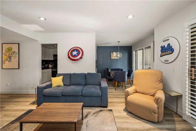 421 Bryson Springs, Costa Mesa, CA 92627