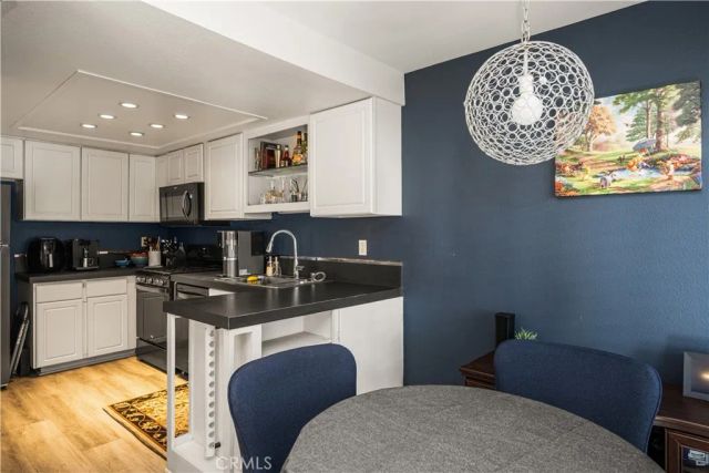 421 Bryson Springs, Costa Mesa, CA 92627