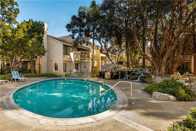 421 Bryson Springs, Costa Mesa, CA 92627