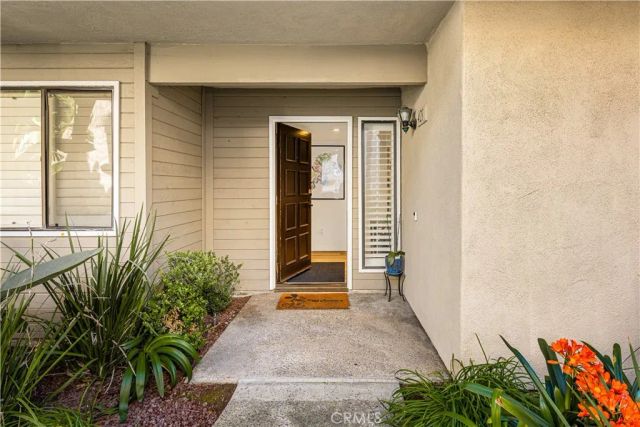 421 Bryson Springs, Costa Mesa, CA 92627