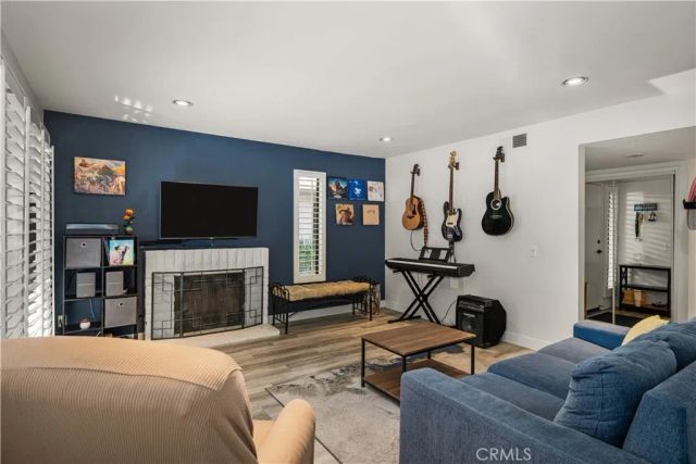 421 Bryson Springs, Costa Mesa, CA 92627