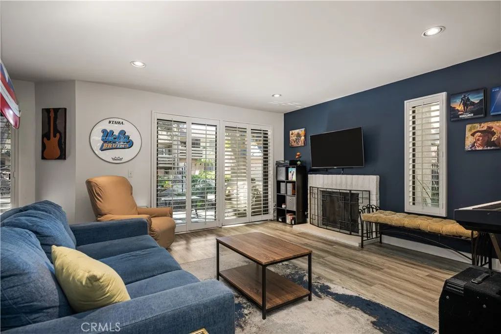 421 Bryson Springs, Costa Mesa, CA 92627