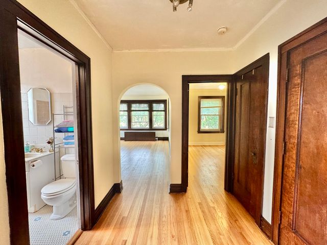 4036 N Mozart Street, Chicago, IL 60618