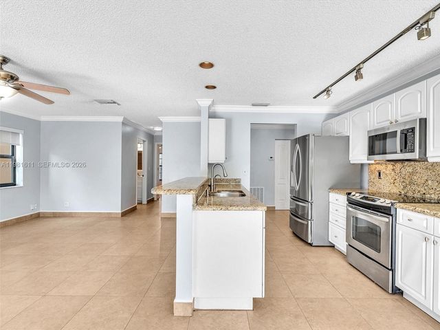 1460 NW 104th Ave, Plantation, FL 33322