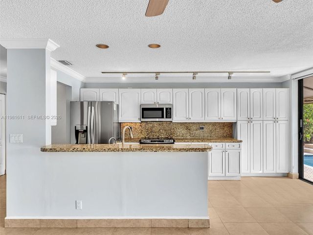 1460 NW 104th Ave, Plantation, FL 33322