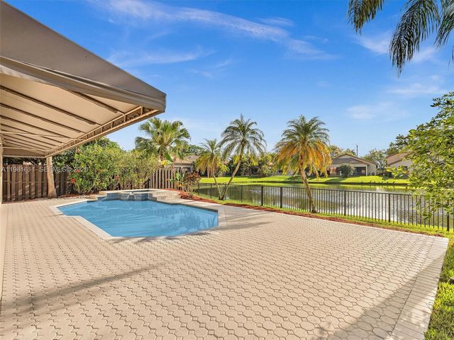 1460 NW 104th Ave, Plantation, FL 33322