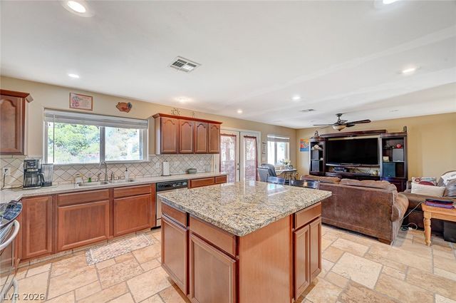 4424 Shady Hollow Avenue, North Las Vegas, NV 89031
