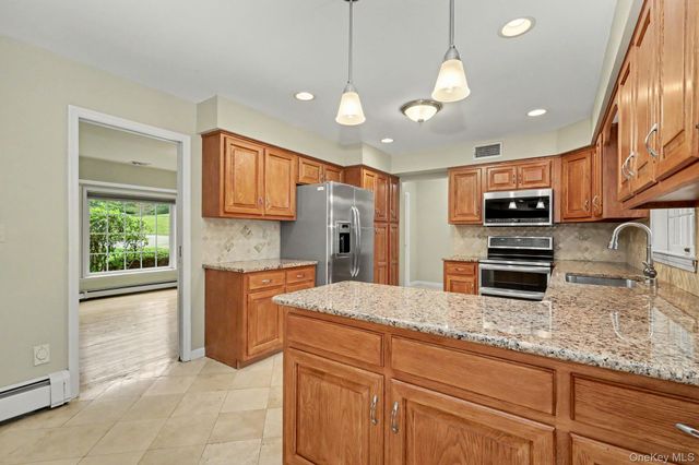 4 Sugar Hollow Court, Katonah, NY 10536