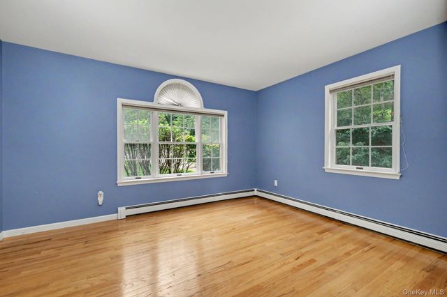 4 Sugar Hollow Court, Katonah, NY 10536