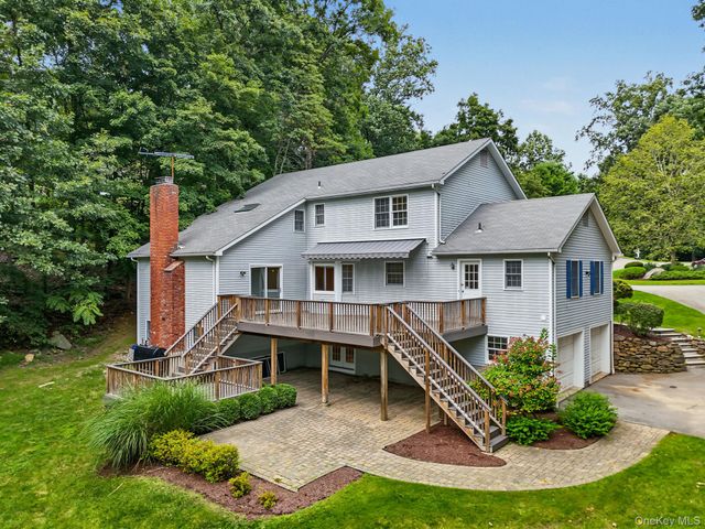 4 Sugar Hollow Court, Katonah, NY 10536