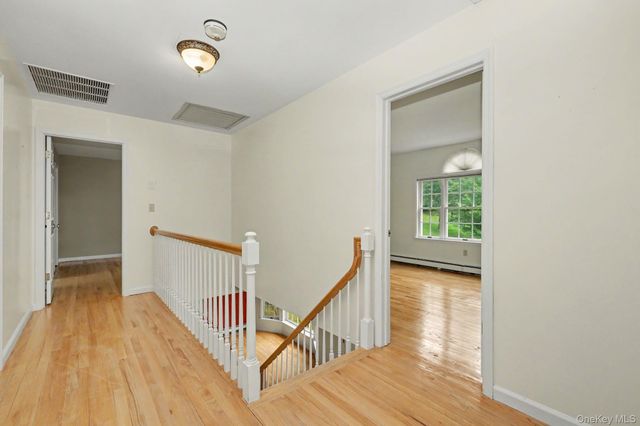 4 Sugar Hollow Court, Katonah, NY 10536