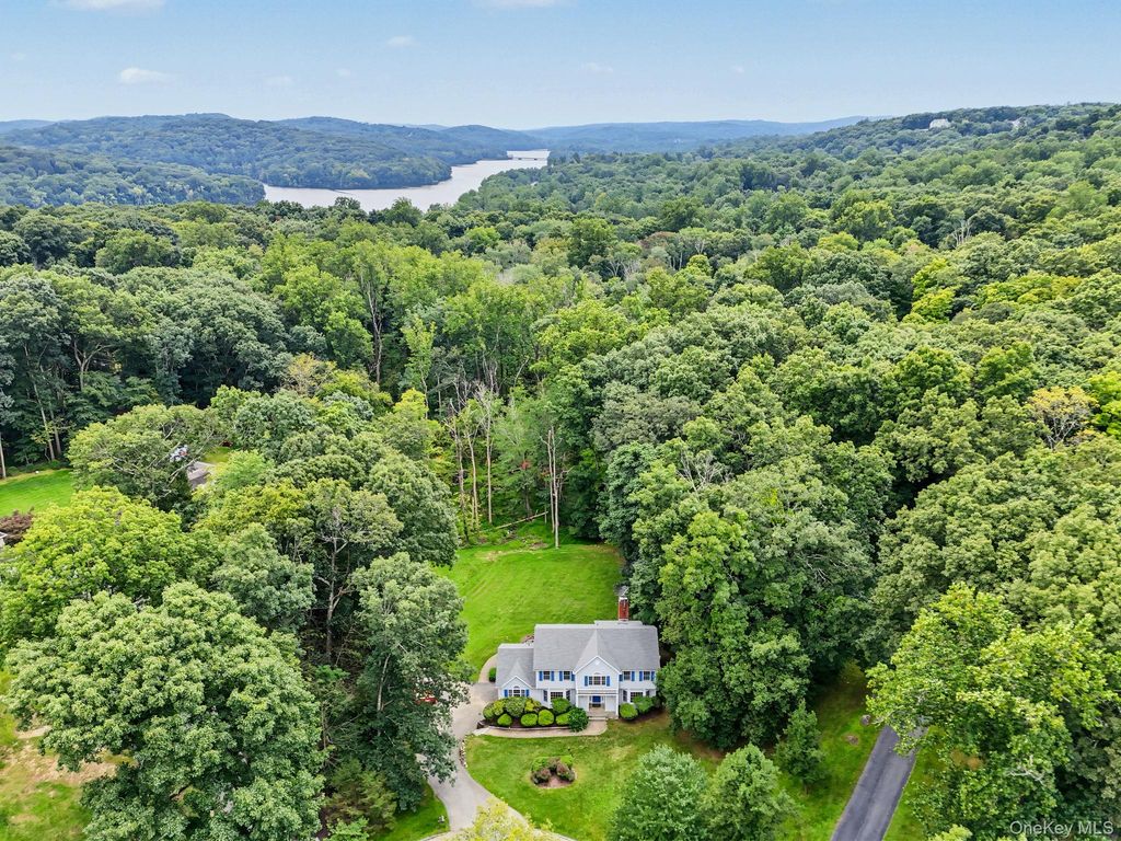 4 Sugar Hollow Road, Katonah, NY 10536 — photo 4