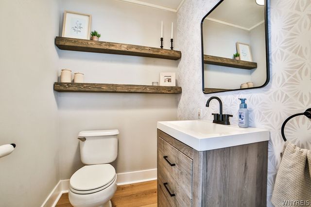 5128 Armor Duells Road, Orchard Park, NY 14127