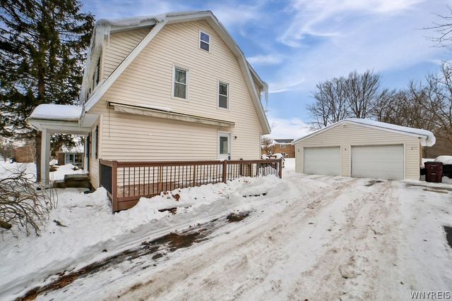 5128 Armor Duells Road, Orchard Park, NY 14127