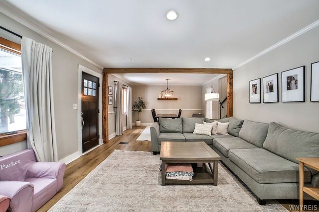 5128 Armor Duells Road, Orchard Park, NY 14127