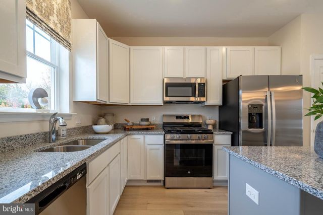 43 WHITAKER CT, Millville, NJ 08332