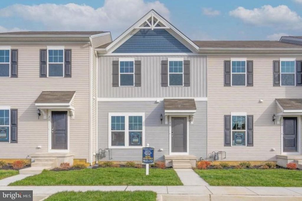 43 WHITAKER CT, Millville, NJ 08332