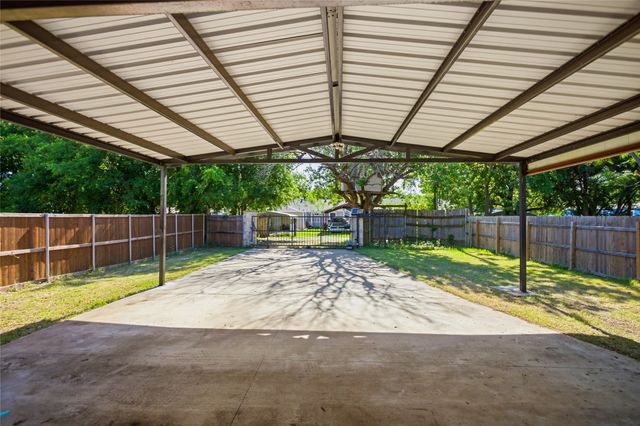 818 N Brents Avenue, Sherman, TX 75090
