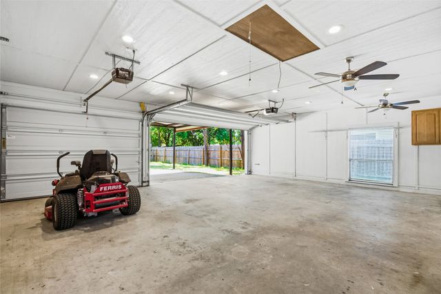 818 N Brents Avenue, Sherman, TX 75090