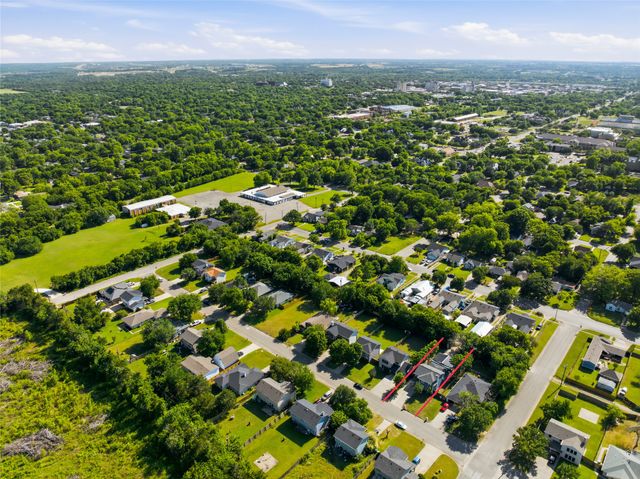 818 N Brents Avenue, Sherman, TX 75090