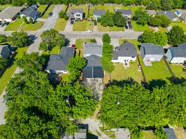 818 N Brents Avenue, Sherman, TX 75090