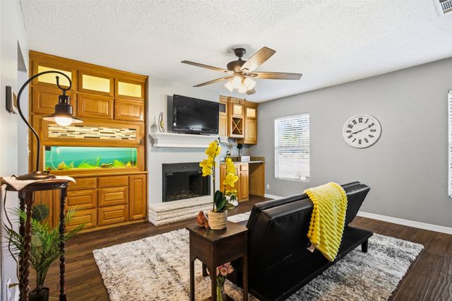 818 N Brents Avenue, Sherman, TX 75090