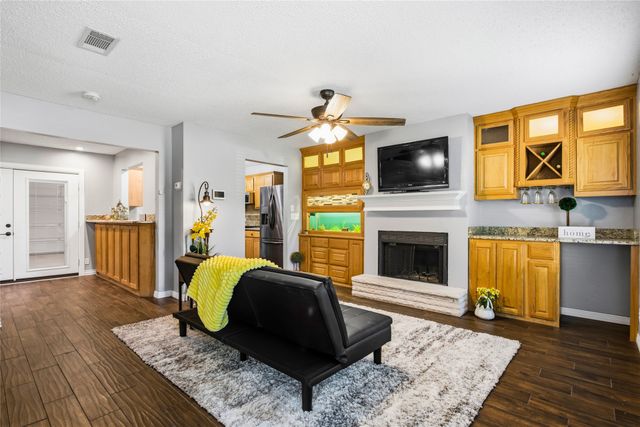 818 N Brents Avenue, Sherman, TX 75090