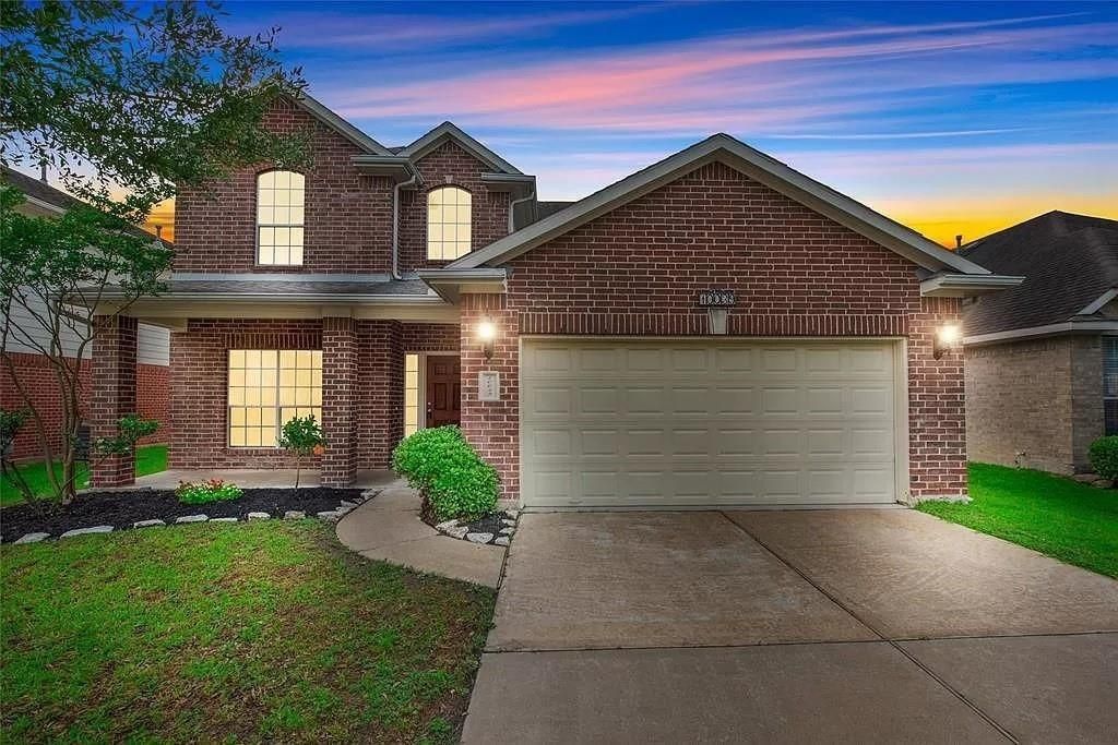 10039 Noisy Waters Drive, Houston, TX 77095