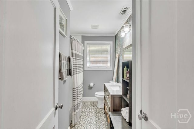 223 E 64th Street, Savannah, GA 31405