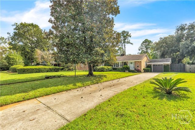 223 E 64th Street, Savannah, GA 31405