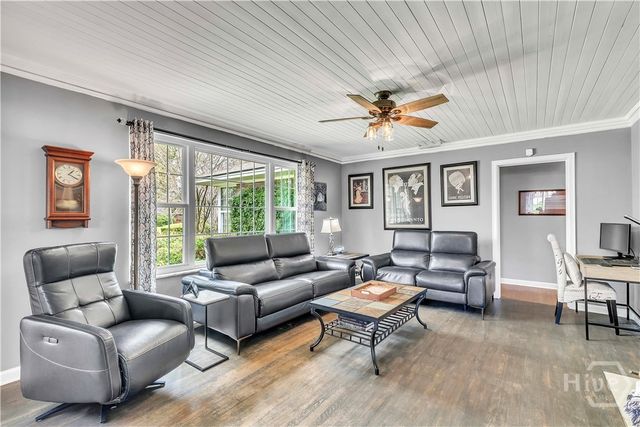 223 E 64th Street, Savannah, GA 31405