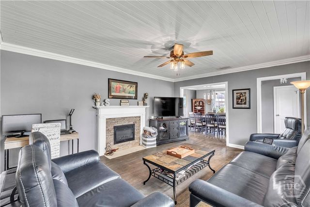 223 E 64th Street, Savannah, GA 31405