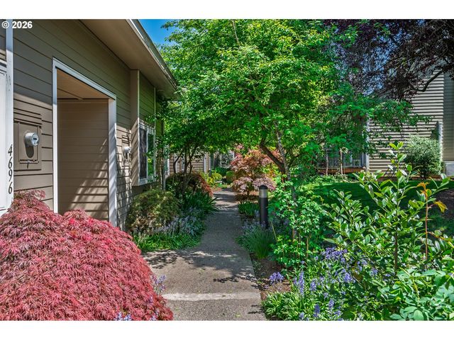 4684 Sw COMUS Pl 1-G, Portland, OR 97219