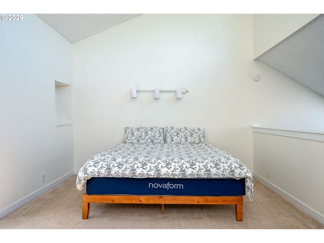 4684 Sw COMUS Pl 1-G, Portland, OR 97219