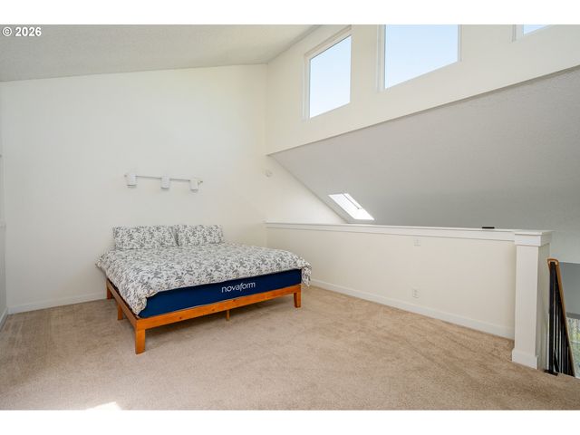 4684 Sw COMUS Pl 1-G, Portland, OR 97219