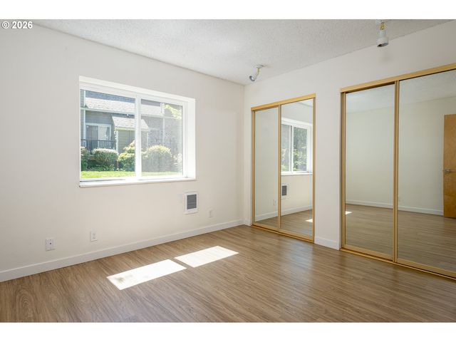 4684 Sw COMUS Pl 1-G, Portland, OR 97219