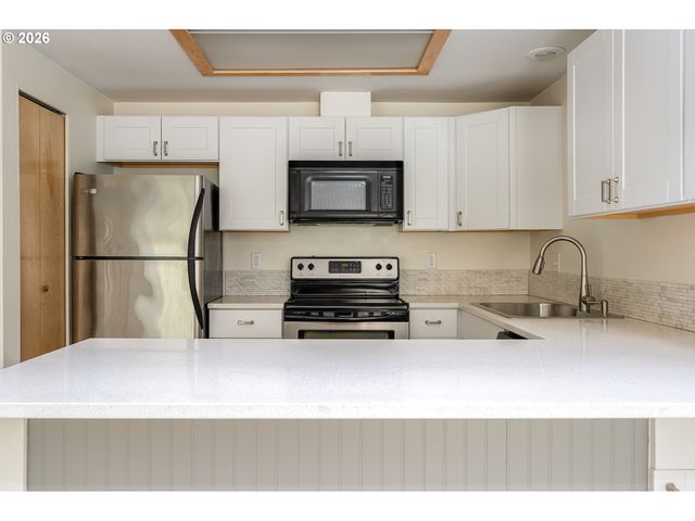 4684 Sw COMUS Pl 1-G, Portland, OR 97219