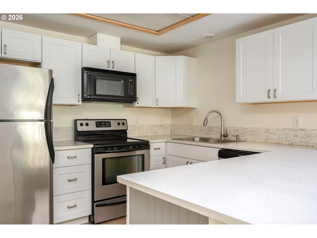 4684 Sw COMUS Pl 1-G, Portland, OR 97219