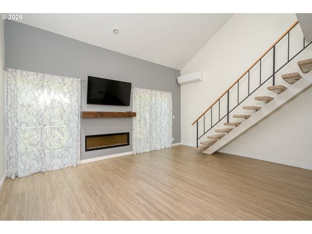 4684 Sw COMUS Pl 1-G, Portland, OR 97219