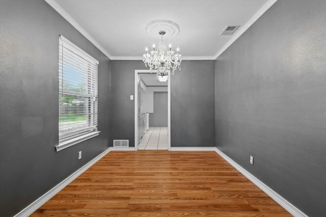 2915 Touraine Drive, Dallas, TX 75211