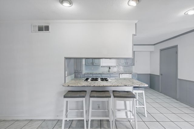 2915 Touraine Drive, Dallas, TX 75211