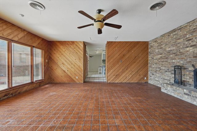 2915 Touraine Drive, Dallas, TX 75211