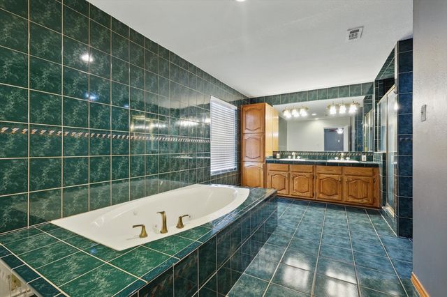 2915 Touraine Drive, Dallas, TX 75211